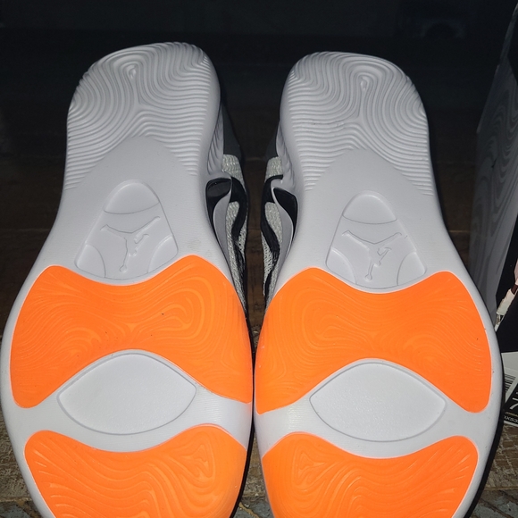 Jordan Tatum 1 GS 'Home Team' Basketball Shoes - White/Black/Orange 7Y/ 8.5W DS - Picture 8 of 10